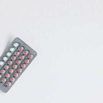Pilule contraceptive progestatives qui entrainent l'arrêt des règles et permet de réduire les douleurs liées à l'endométriose.