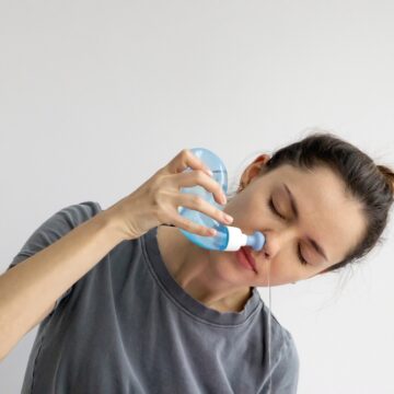 La solution saline pour soulager la sinusite