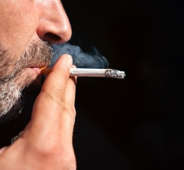 Le tabagisme actif est le principal facteur de risque du cancer du poumon